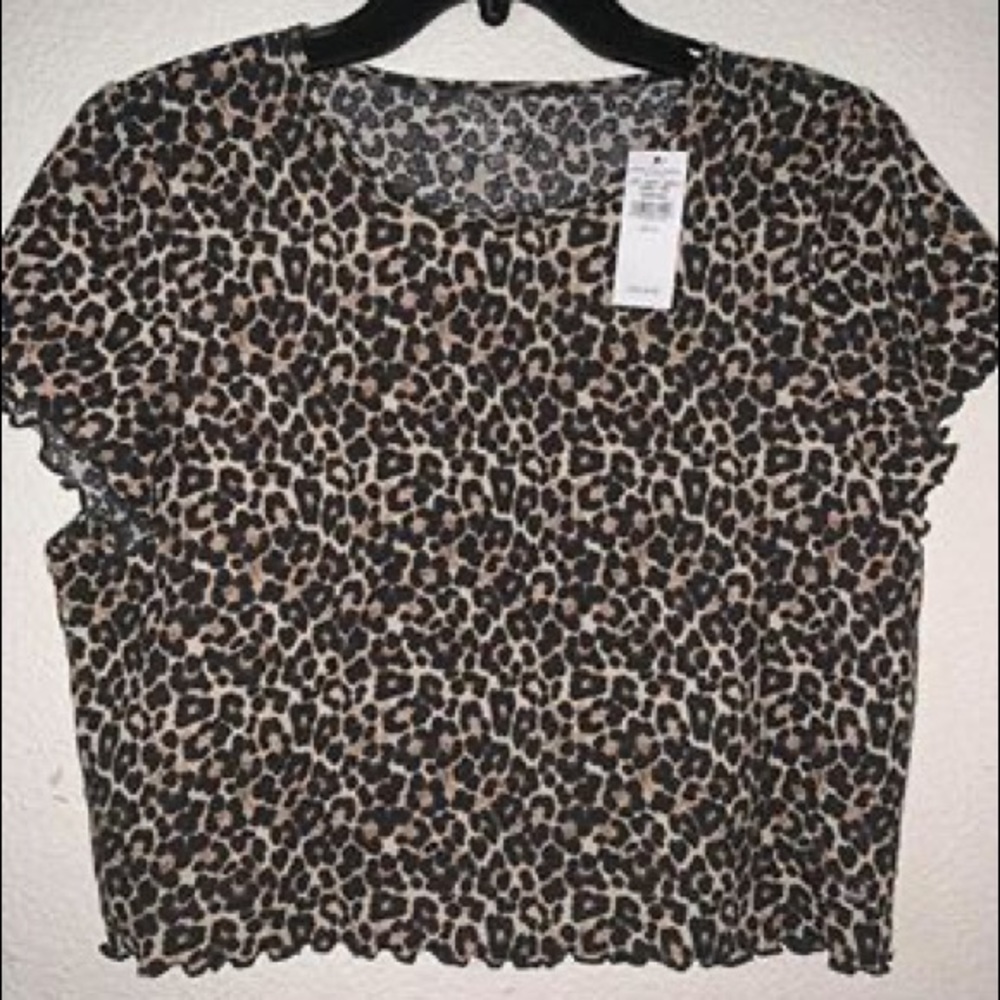 AE crop top